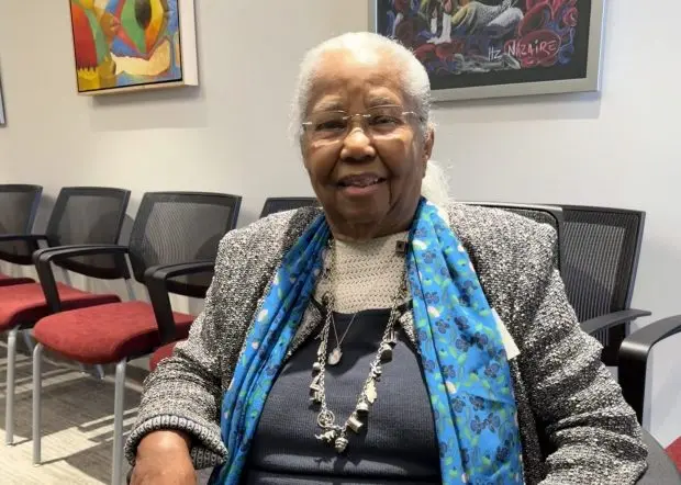 ساکن وست‌هارت‌فورد، جین مارتین، دارای ویژگی سلول داسی شکل است و به‌صورت داوطلبانه در مطالعه UConn Health شرکت کرد.