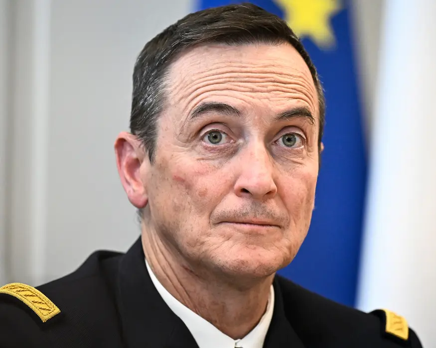 نمای نزدیک فابیان ماندون