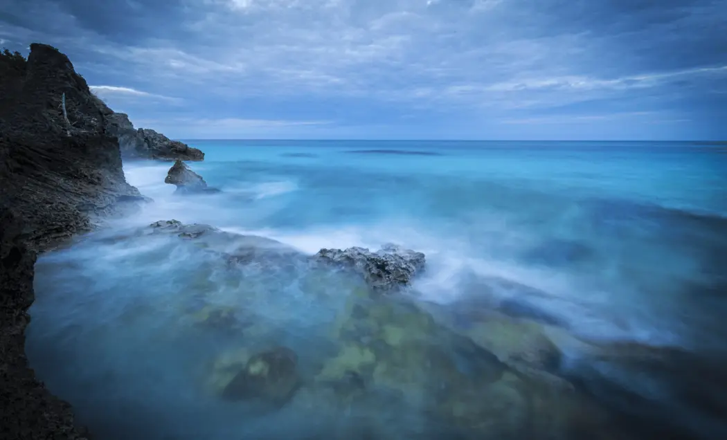دانشمندان ساختار عظیم را در عمق زیر برمودا کشف کردند که هیچ‌چیز مشابه آن بر روی زمین ندارد!