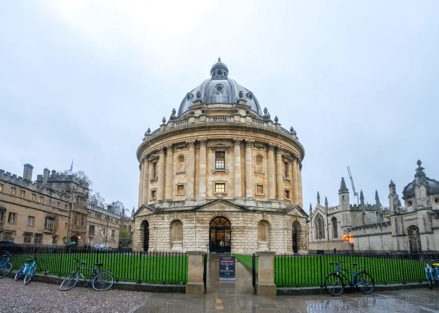 دوربین رادکلیف، کتابخانه‌ای در دانشگاه آکسفورد. دولت بریتانیا گفت بازگشت به برنامه اراسموس "برد بزرگ" برای جوانان است.