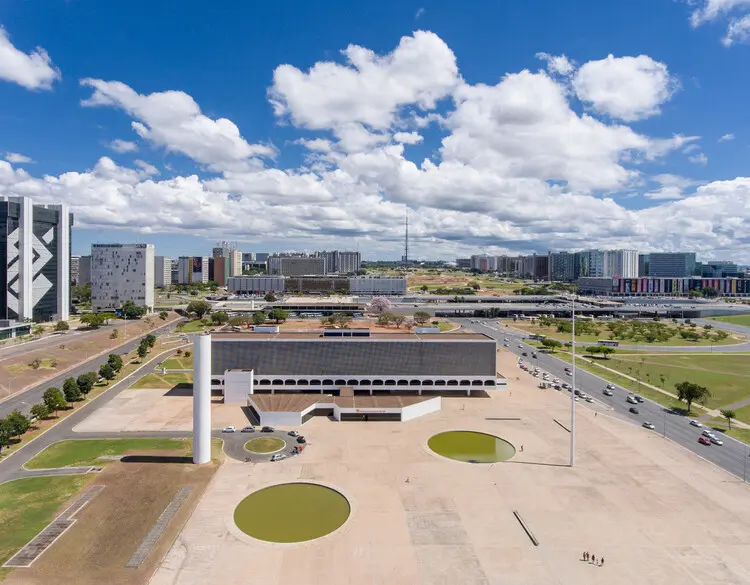 بهترین مقالات سال ۲۰۲۵: شیوههای چندگانه، واکنشهای زیستمحیطی، و معماری مراقبت - تصویر ۹ از ۳۶