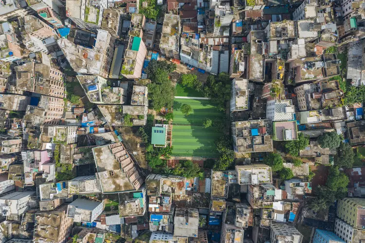 بهترین مقالات سال ۲۰۲۵: شیوههای چندگانه، واکنشهای زیستمحیطی، و معماری مراقبت - تصویر ۳ از ۳۶